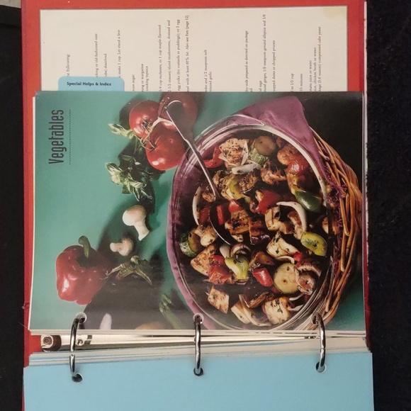 USED BETTY CROCKER'S NEW COOKBOOK EVERYTHING YOU NEED TO KNOW TO COOK - Picture 13 of 16